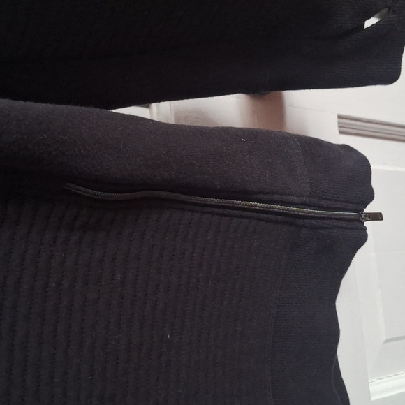 SOLD - Picture 3 of 4